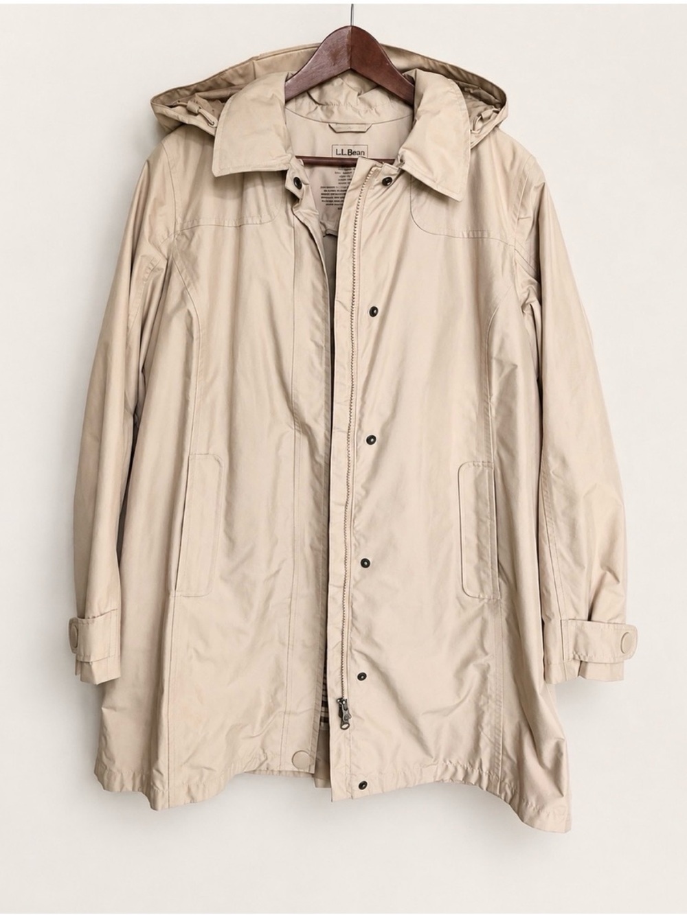 L.L.Bean Women’s M Beige Hooded Raincoat Removable Wool Liner All Weather Coat